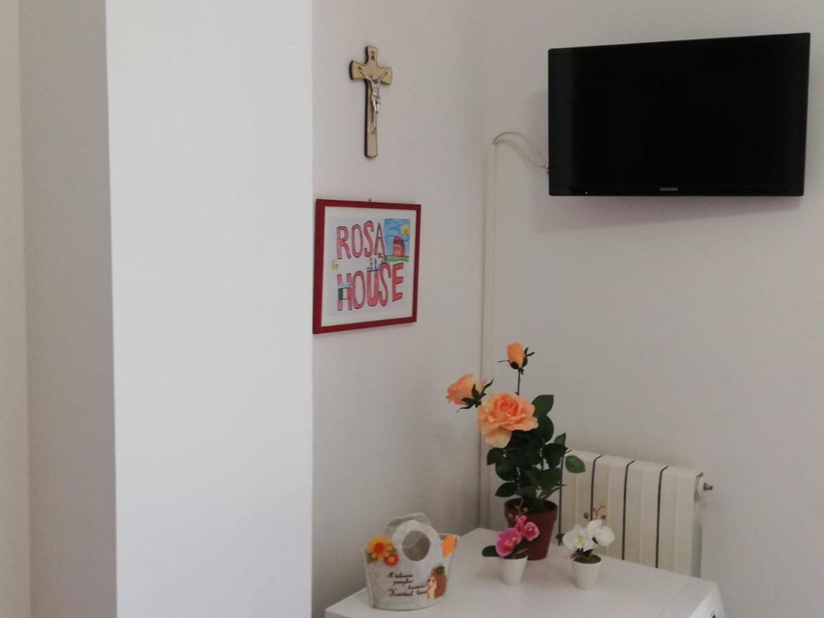 Ferienwohnung Rosahouse Lecce Exterior foto